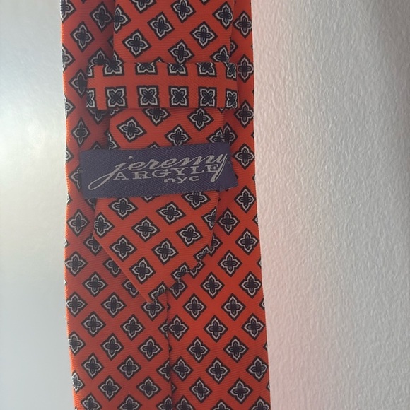 Jeremy Argyle NYC Tie orange & purple w/ quad. design silk & cotton blend - Picture 3 of 6